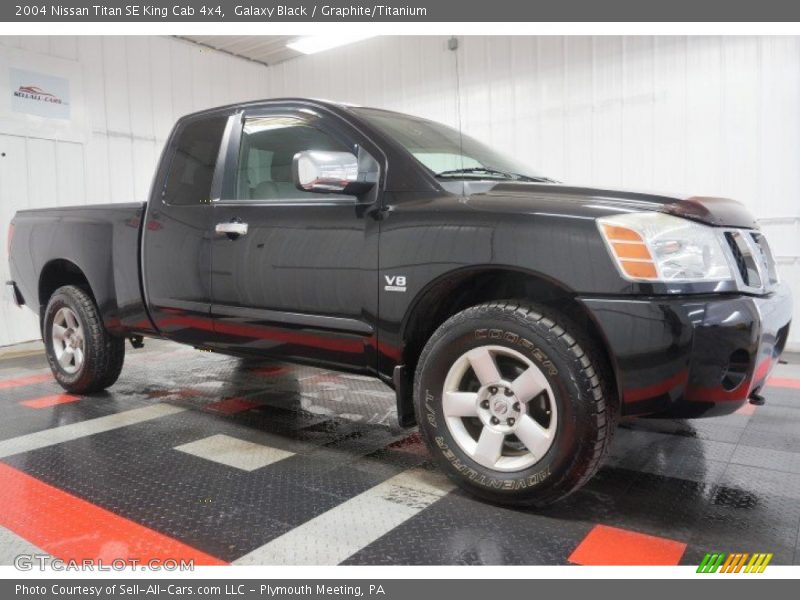 Galaxy Black / Graphite/Titanium 2004 Nissan Titan SE King Cab 4x4