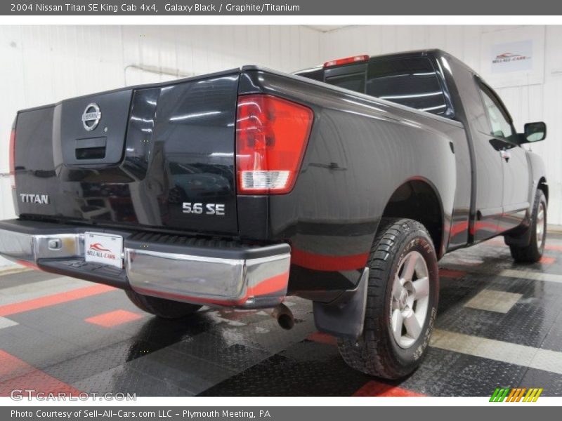 Galaxy Black / Graphite/Titanium 2004 Nissan Titan SE King Cab 4x4