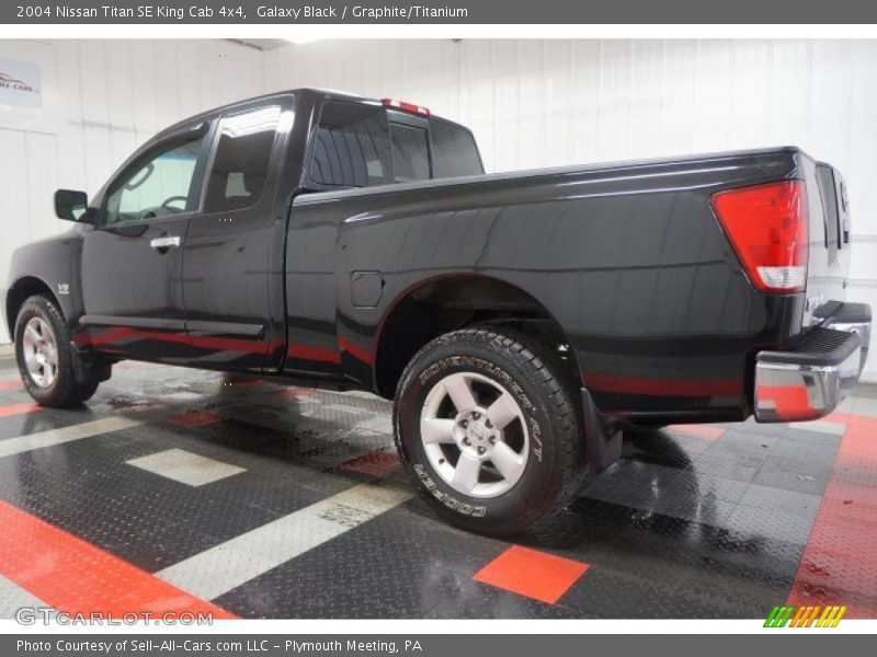 Galaxy Black / Graphite/Titanium 2004 Nissan Titan SE King Cab 4x4
