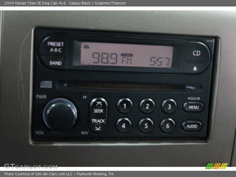 Galaxy Black / Graphite/Titanium 2004 Nissan Titan SE King Cab 4x4