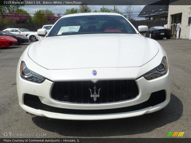 Bianco (White) / Nero/Rosso 2015 Maserati Ghibli S Q4
