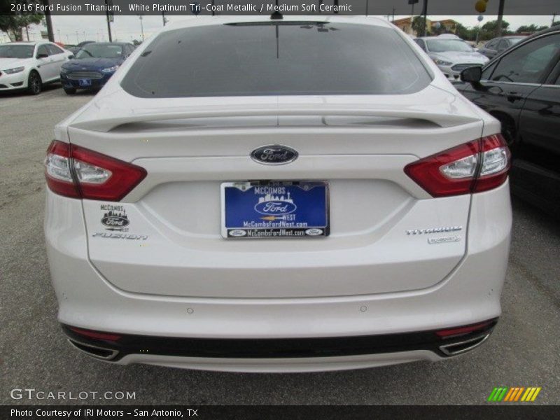 White Platinum Tri-Coat Metallic / Medium Soft Ceramic 2016 Ford Fusion Titanium