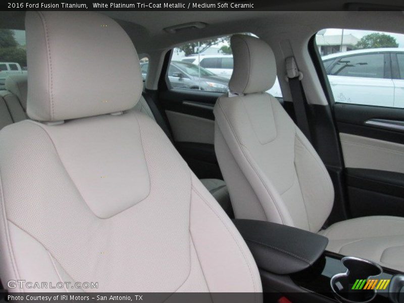 Front Seat of 2016 Fusion Titanium