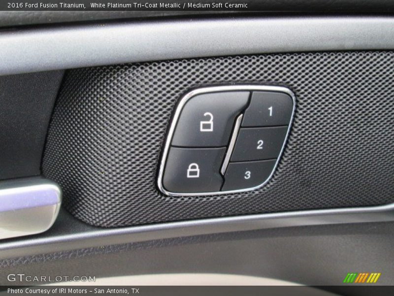 White Platinum Tri-Coat Metallic / Medium Soft Ceramic 2016 Ford Fusion Titanium
