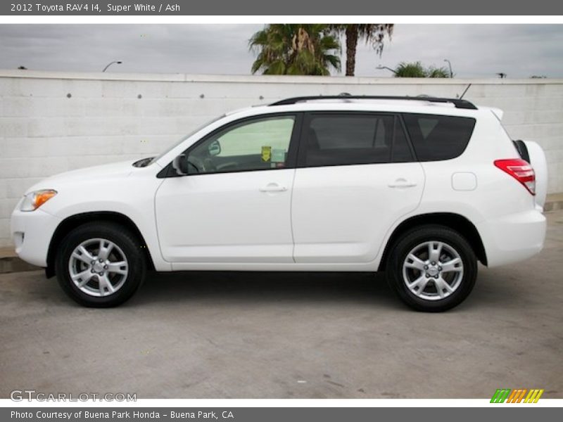  2012 RAV4 I4 Super White