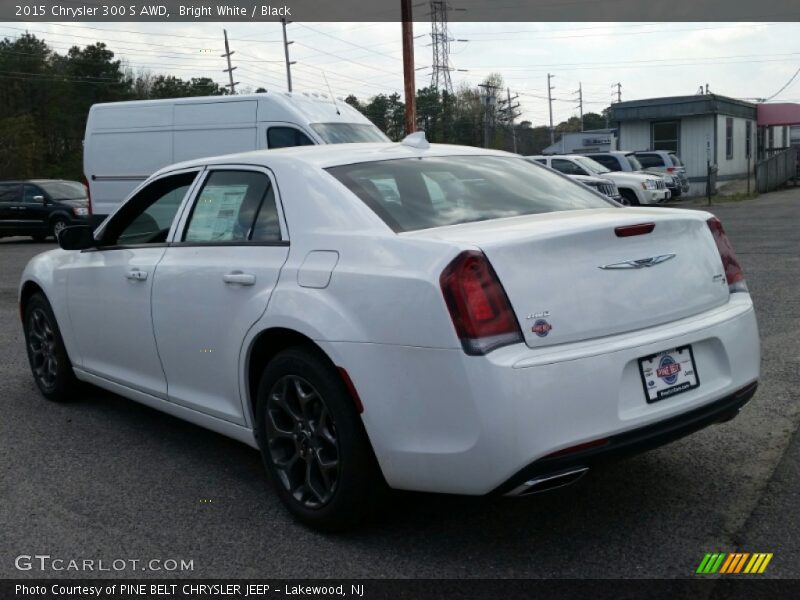 Bright White / Black 2015 Chrysler 300 S AWD