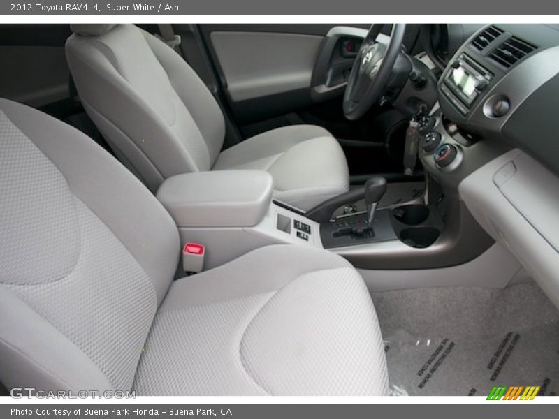 Super White / Ash 2012 Toyota RAV4 I4