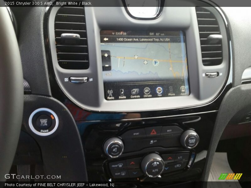Bright White / Black 2015 Chrysler 300 S AWD