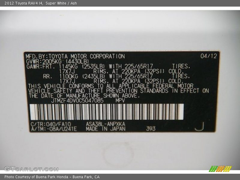 Super White / Ash 2012 Toyota RAV4 I4