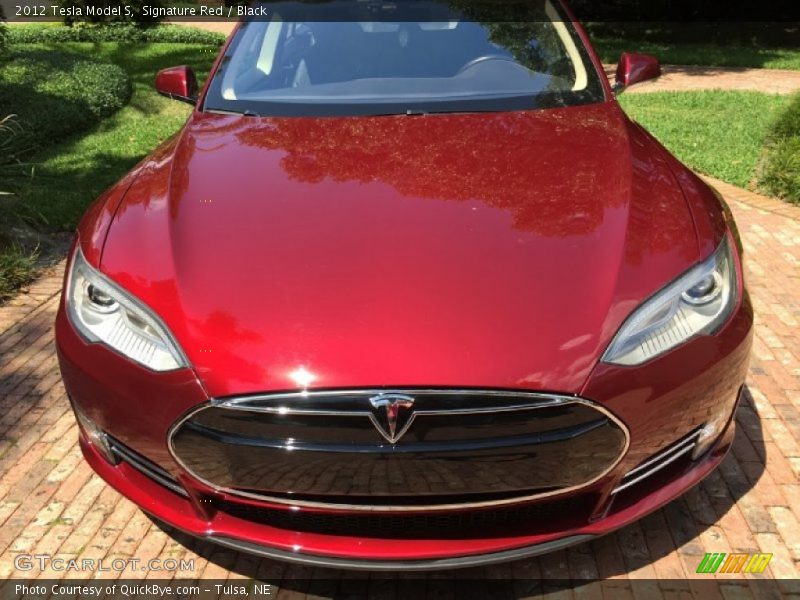 Signature Red / Black 2012 Tesla Model S