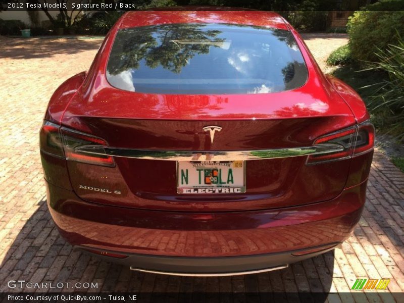 Signature Red / Black 2012 Tesla Model S