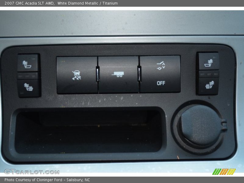 White Diamond Metallic / Titanium 2007 GMC Acadia SLT AWD