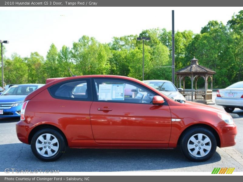 Tango Red / Gray 2010 Hyundai Accent GS 3 Door