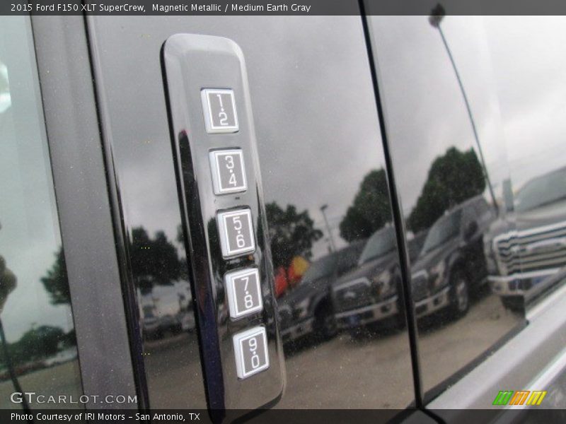 Magnetic Metallic / Medium Earth Gray 2015 Ford F150 XLT SuperCrew