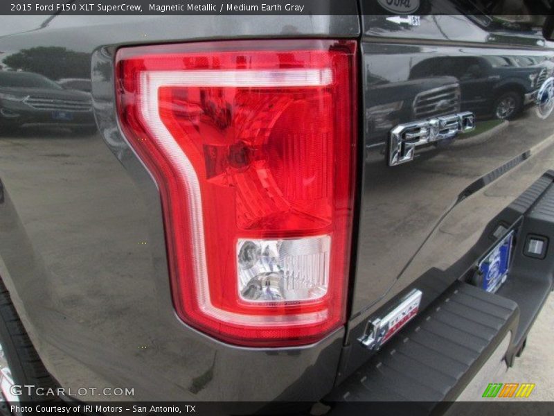 Magnetic Metallic / Medium Earth Gray 2015 Ford F150 XLT SuperCrew