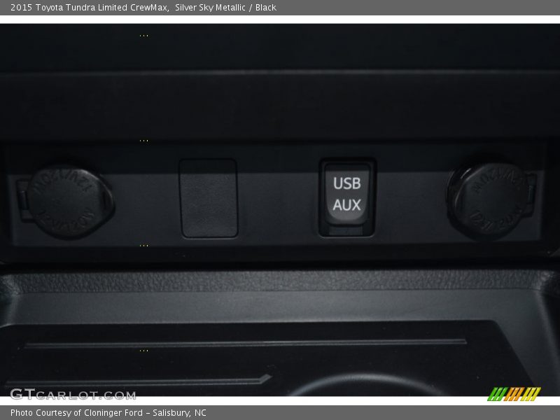 Silver Sky Metallic / Black 2015 Toyota Tundra Limited CrewMax