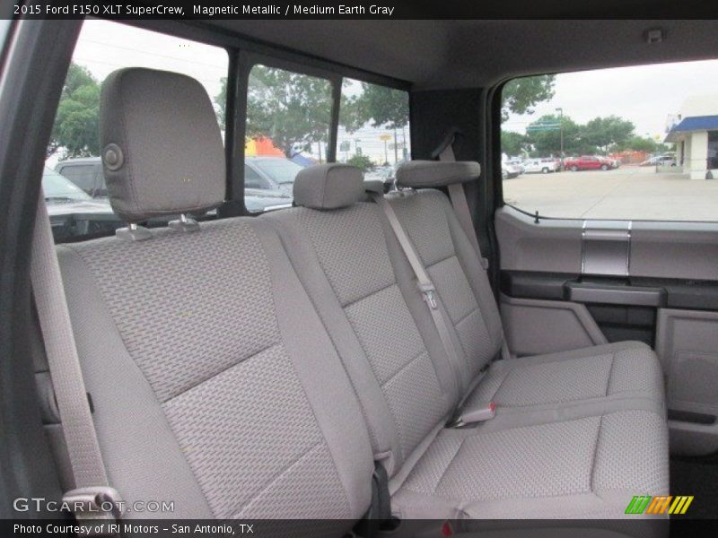 Magnetic Metallic / Medium Earth Gray 2015 Ford F150 XLT SuperCrew