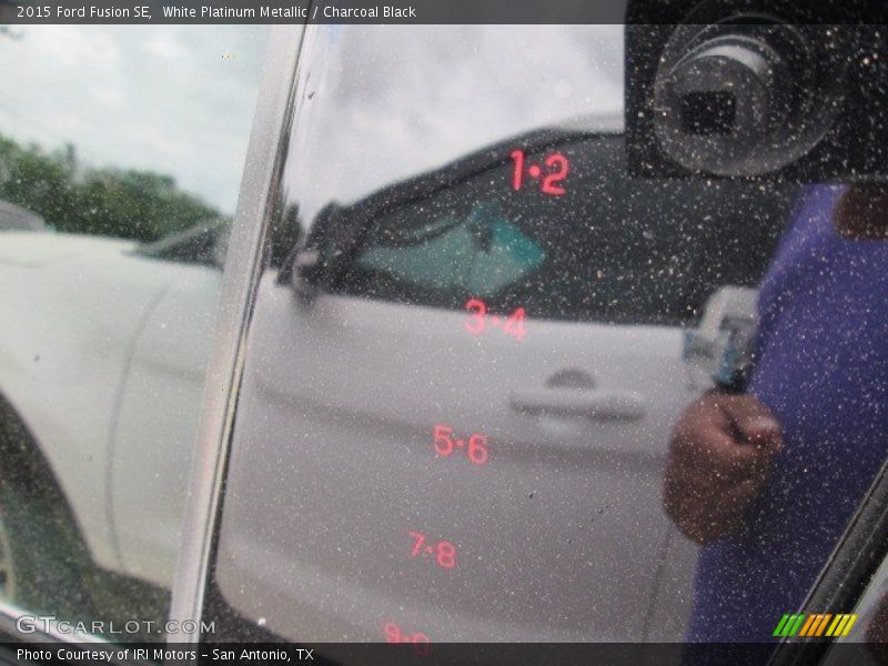 White Platinum Metallic / Charcoal Black 2015 Ford Fusion SE