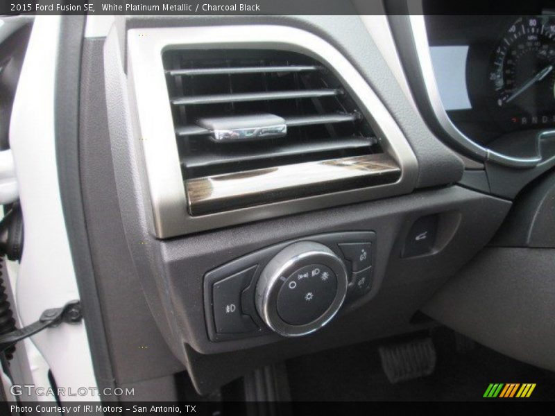 White Platinum Metallic / Charcoal Black 2015 Ford Fusion SE
