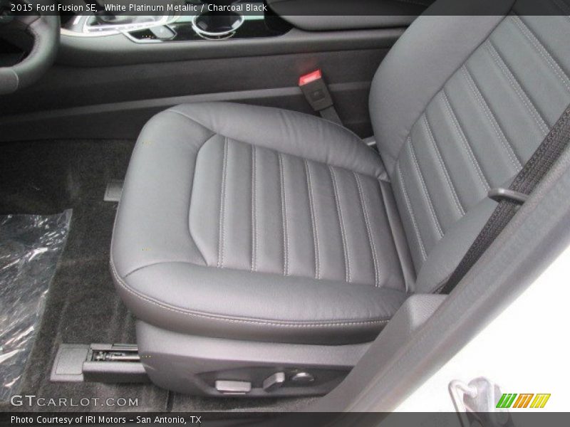White Platinum Metallic / Charcoal Black 2015 Ford Fusion SE
