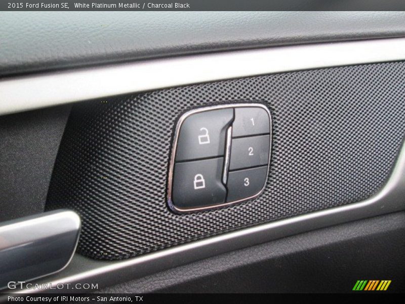 White Platinum Metallic / Charcoal Black 2015 Ford Fusion SE