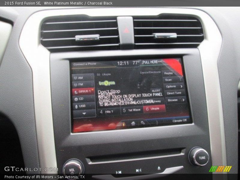 White Platinum Metallic / Charcoal Black 2015 Ford Fusion SE