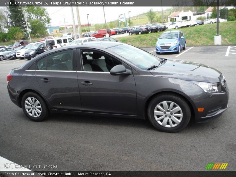 Taupe Gray Metallic / Jet Black/Medium Titanium 2011 Chevrolet Cruze LS
