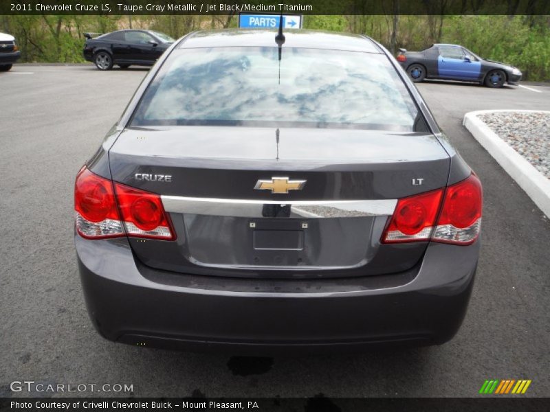 Taupe Gray Metallic / Jet Black/Medium Titanium 2011 Chevrolet Cruze LS