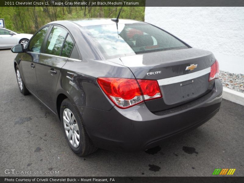 Taupe Gray Metallic / Jet Black/Medium Titanium 2011 Chevrolet Cruze LS