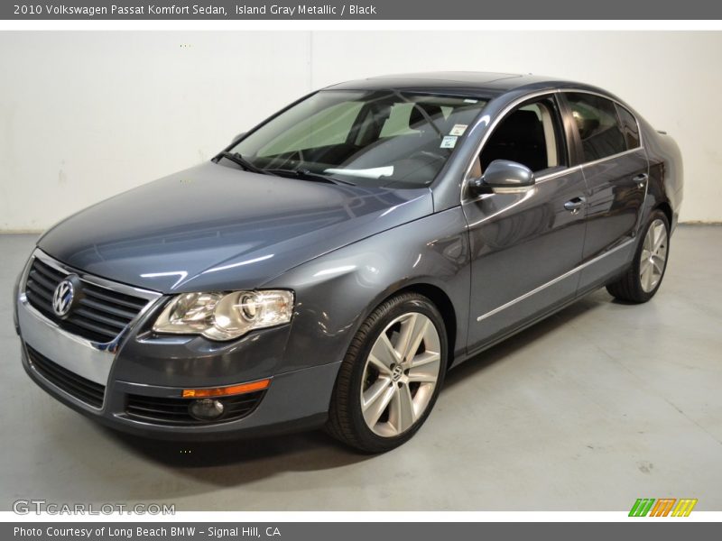 Front 3/4 View of 2010 Passat Komfort Sedan