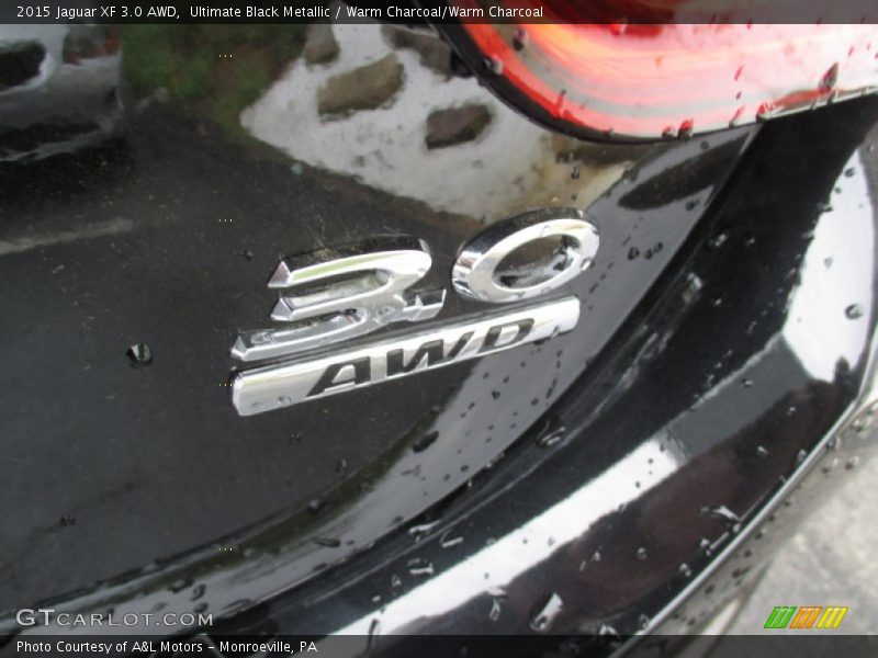 Ultimate Black Metallic / Warm Charcoal/Warm Charcoal 2015 Jaguar XF 3.0 AWD