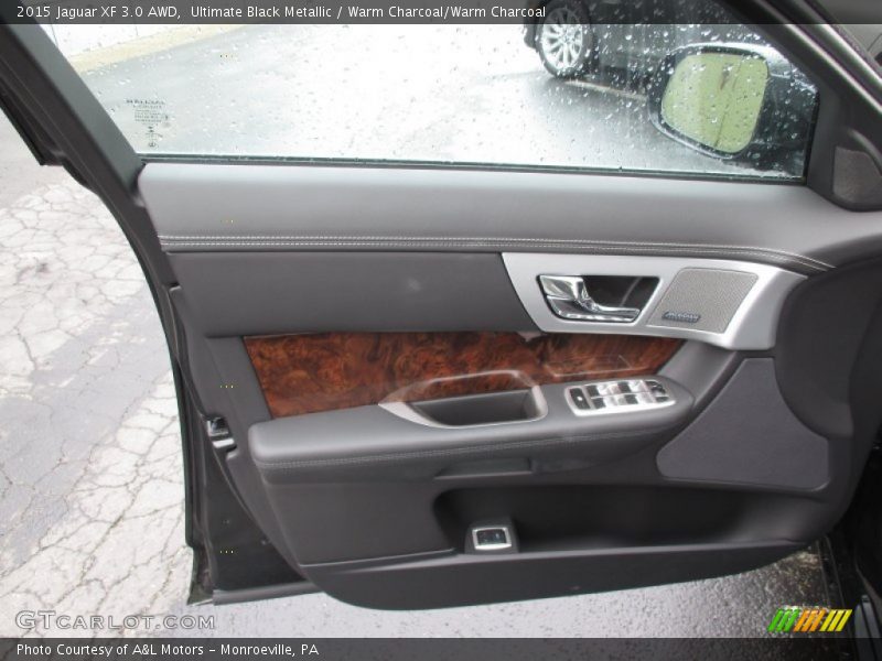Ultimate Black Metallic / Warm Charcoal/Warm Charcoal 2015 Jaguar XF 3.0 AWD