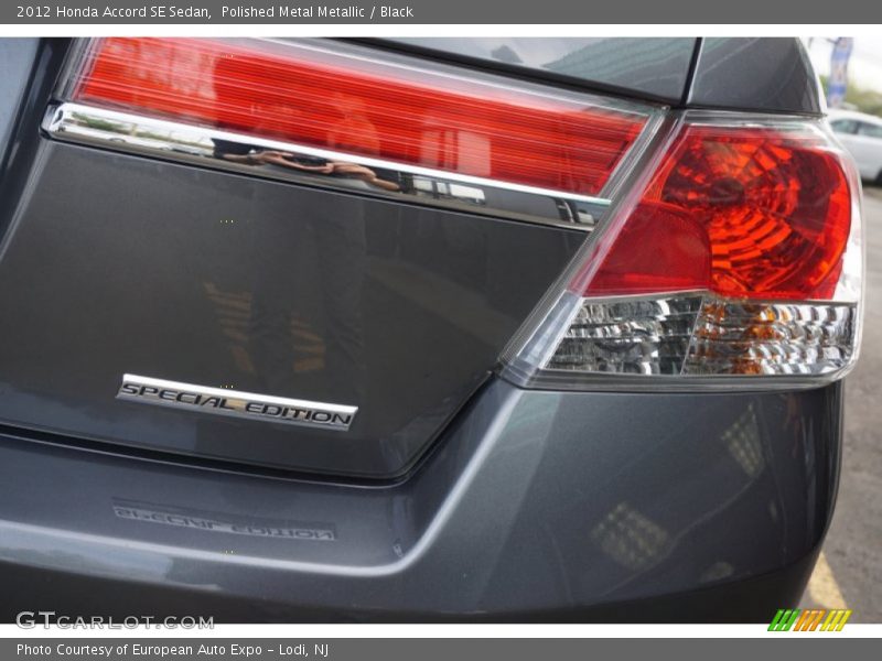Polished Metal Metallic / Black 2012 Honda Accord SE Sedan