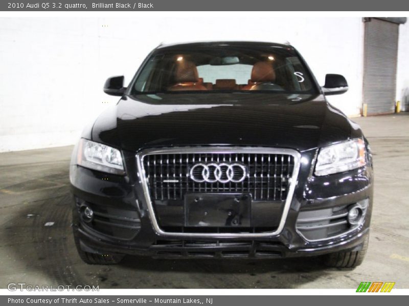 Brilliant Black / Black 2010 Audi Q5 3.2 quattro