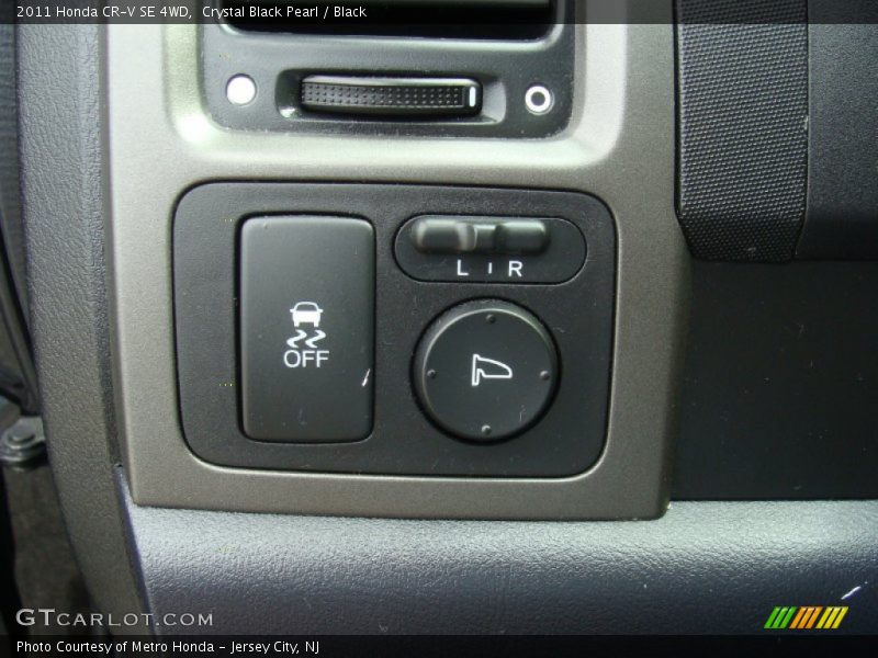 Crystal Black Pearl / Black 2011 Honda CR-V SE 4WD