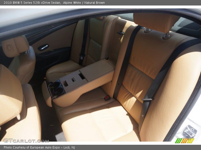 Alpine White / Natural Brown 2010 BMW 5 Series 528i xDrive Sedan