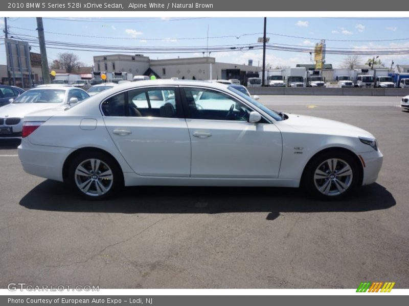 Alpine White / Natural Brown 2010 BMW 5 Series 528i xDrive Sedan