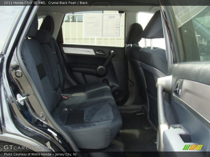 Crystal Black Pearl / Black 2011 Honda CR-V SE 4WD