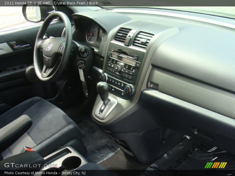 Crystal Black Pearl / Black 2011 Honda CR-V SE 4WD