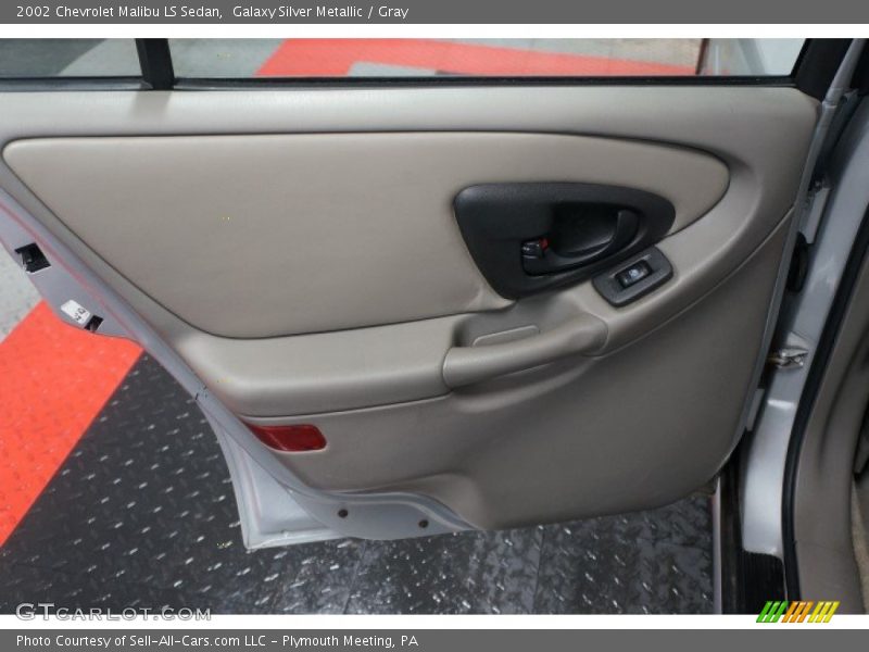 Galaxy Silver Metallic / Gray 2002 Chevrolet Malibu LS Sedan