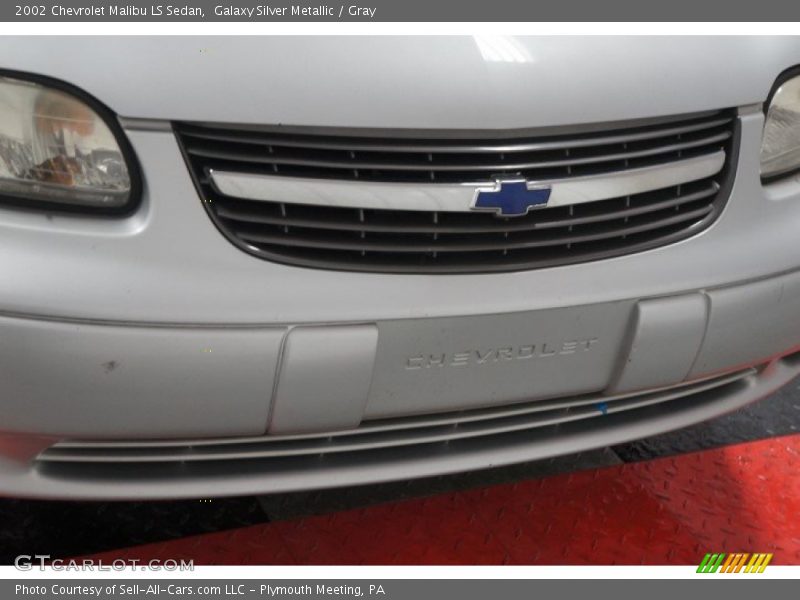 Galaxy Silver Metallic / Gray 2002 Chevrolet Malibu LS Sedan