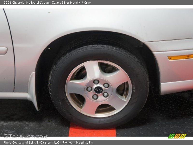 Galaxy Silver Metallic / Gray 2002 Chevrolet Malibu LS Sedan