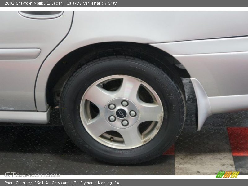 Galaxy Silver Metallic / Gray 2002 Chevrolet Malibu LS Sedan