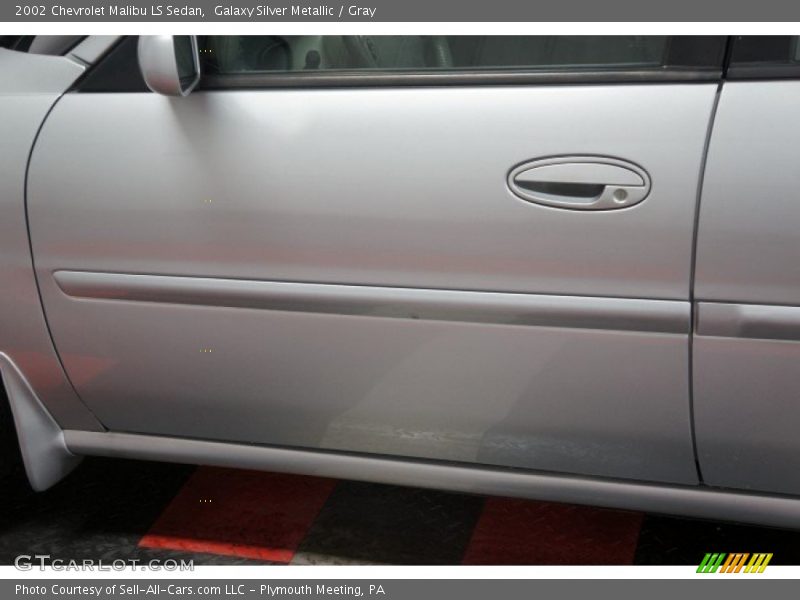 Galaxy Silver Metallic / Gray 2002 Chevrolet Malibu LS Sedan