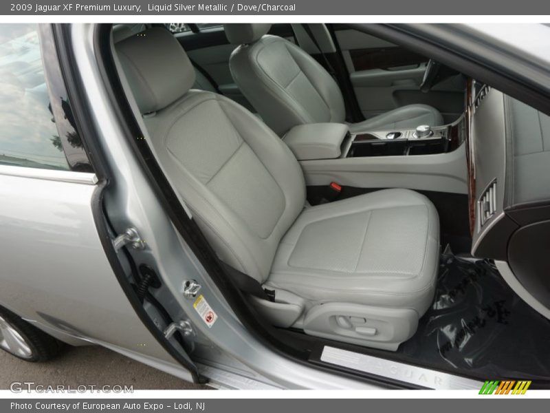 Liquid Silver Metallic / Dove/Charcoal 2009 Jaguar XF Premium Luxury