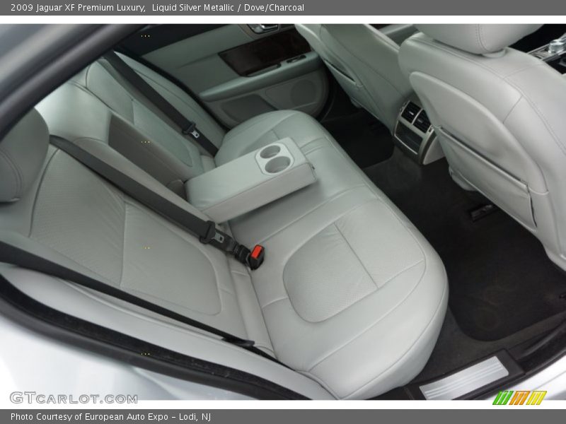 Liquid Silver Metallic / Dove/Charcoal 2009 Jaguar XF Premium Luxury