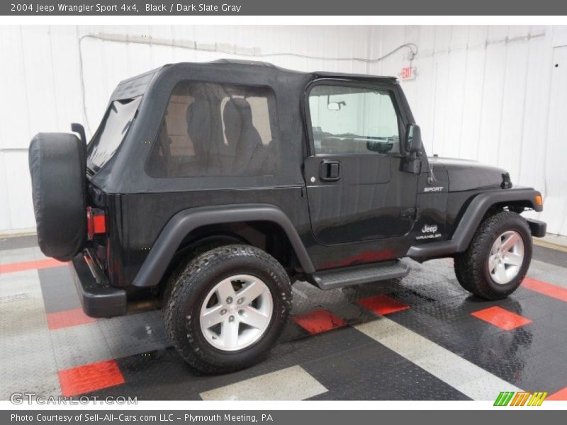 Black / Dark Slate Gray 2004 Jeep Wrangler Sport 4x4