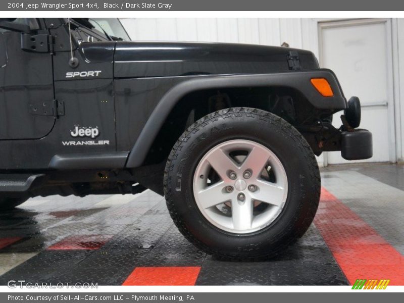 Black / Dark Slate Gray 2004 Jeep Wrangler Sport 4x4