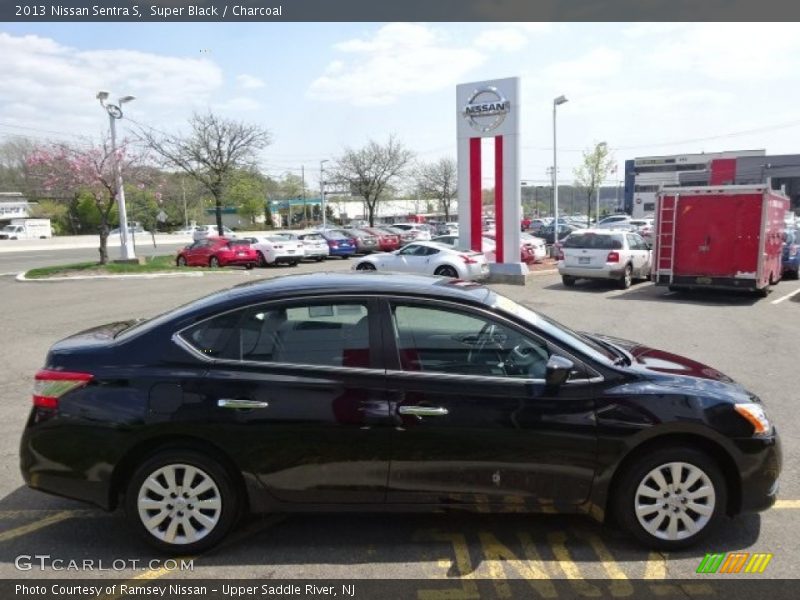 Super Black / Charcoal 2013 Nissan Sentra S