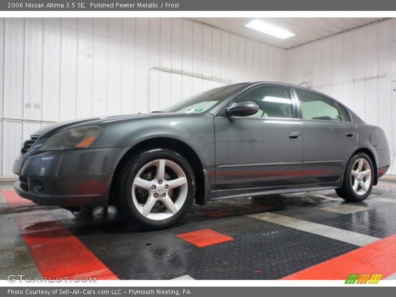 Front 3/4 View of 2006 Altima 3.5 SE